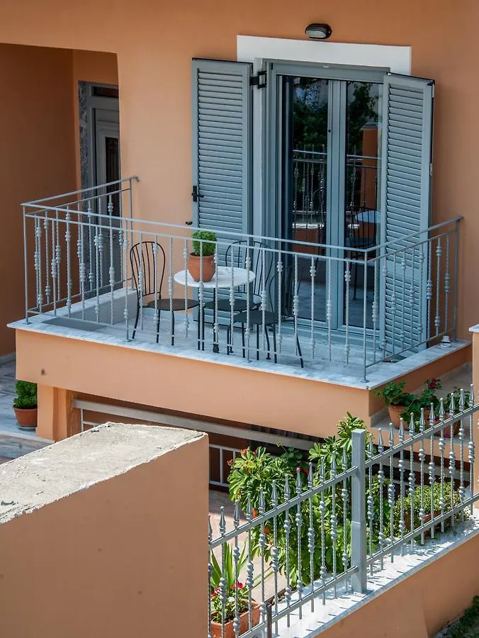 Villa Despina Green Suites Polychrono Apartment